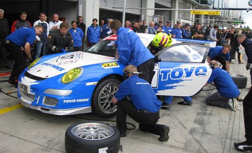 Porsche 911 GT3 с шинами Toyo