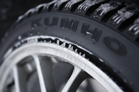Kumho I’ZEN WIS KW19
