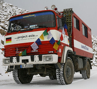 С шинами DuraSeal вокруг света