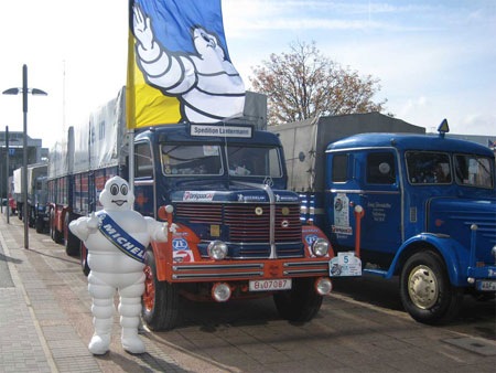 Мишлен – официальный спонсор 11-го пробега старых грузовиков.