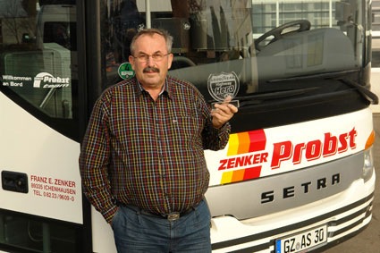 Герой хайвея: водитель, спасший детей из горящего автобуса.