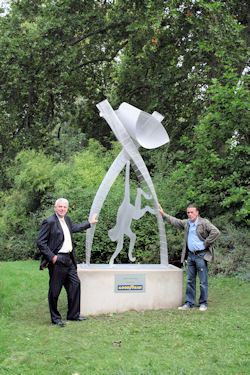 Goodyear спонсирует искусство в кельнском зоопарке. Goodyear спонсирует искусство в кельнском зоопарке.