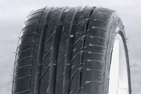 Bridgestone Potenza S001