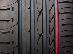 Yokohama Advan Sport