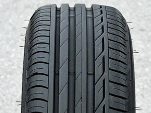 Bridgestone Turanza T001