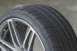 Dunlop Sport Maxx Race