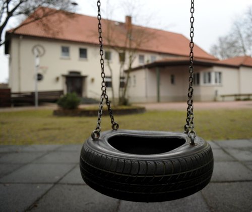 как сделать качели из шин
