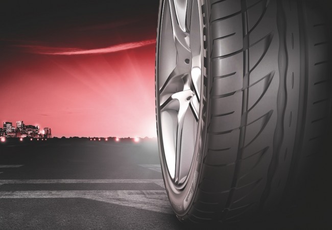Bridgestone Adrenalin RE002