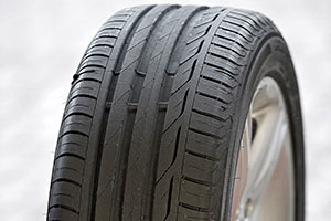 Bridgestone Turanza T001