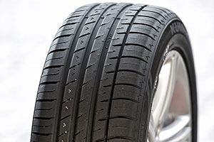 Kumho Ecsta LE Sport KU39