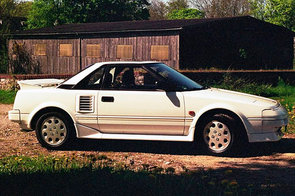 Toyota MR2