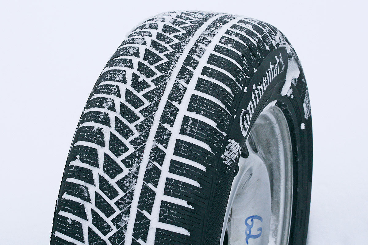 Continental TS 850 P SUV 98 H