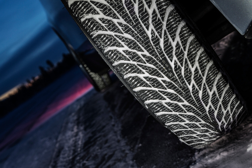 Nokian Hakkapeliitta R 2