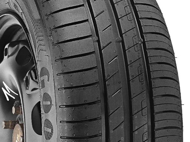 Goodyear Efficient Grip Performance