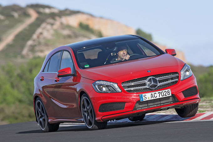 на сухой дороге