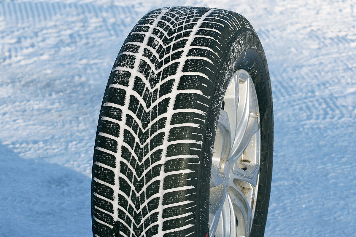 Dunlop SP Winter Sport 4D