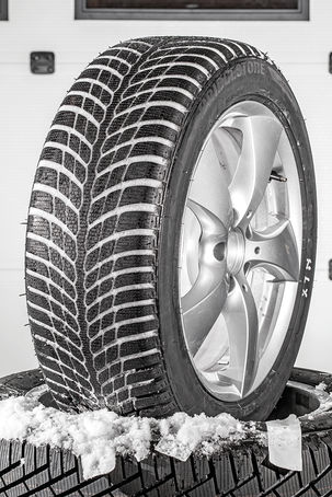 Bridgestone Blizzak LM 32 S