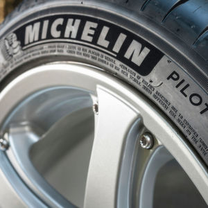 Michelin Pilot Sport 4