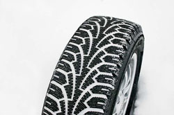 Зимний шинпотреб. Тест зимних шин 15''.