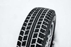 Зимний шинпотреб. Тест зимних шин 15''.